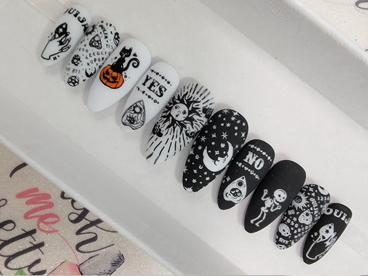 Oiuja, Occult, Witchy Halloween Nails ..Press On Nails, False, Fake Nails Glue Ons