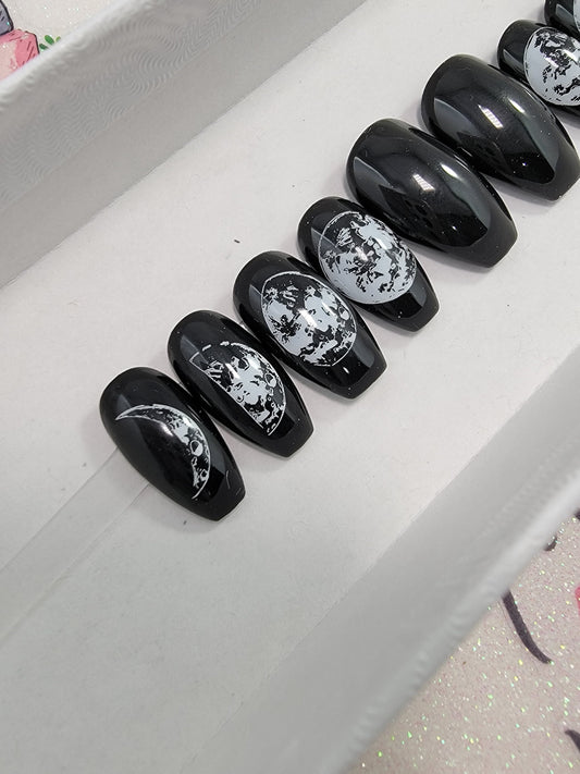 Moon Phases Nails...Witchy, Halloween, Waxing and Waning Witchcraft Press On Nails, False, Fake Nails Glue Ons