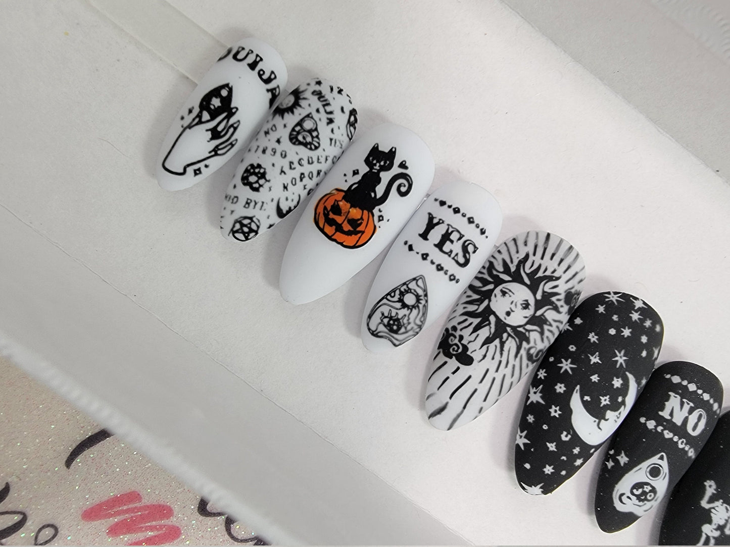 Oiuja, Occult, Witchy Halloween Nails ..Press On Nails,  False, Fake Nails Glue Ons