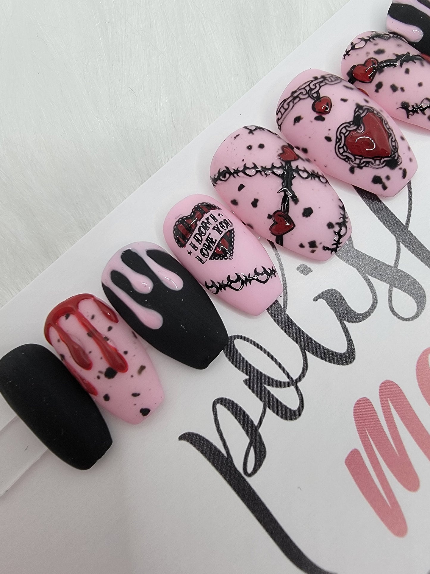 Anti-Valentine Nails!  Chains and Barbed Wire!  I DON'T Love You...Pink and Black Blood Drips, Press On Nails,  False, Fake Nails Glue Ons